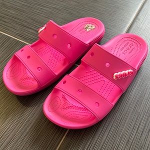 Hot pink crocs women’s 8, men’s 6